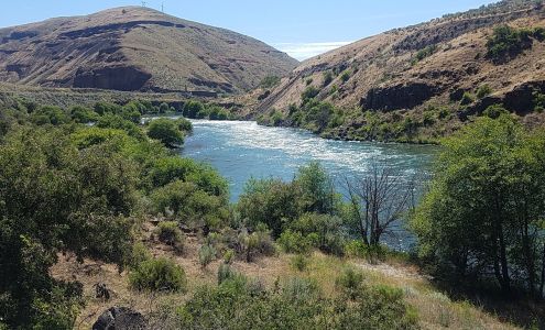 Buckhollow BLM Boat Launch Grass Valley