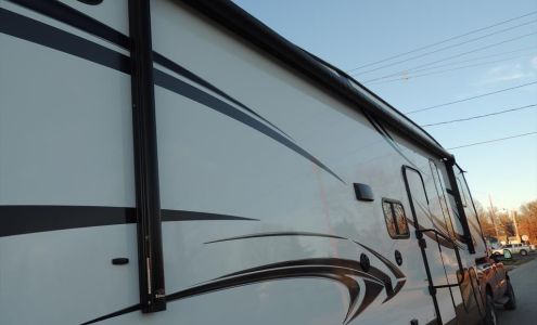 Cuno Pick-Up Coach & Trailer Sales Montgomery City