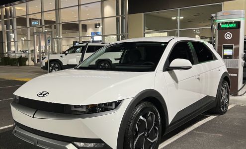 Larry H. Miller Hyundai Peoria Peoria