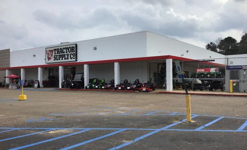 Tractor Supply Minden
