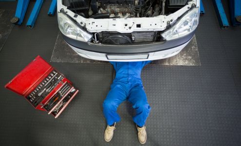 Larry's Auto Services Center Cloverdale