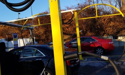 Golden Nozzle Car Wash Hartford