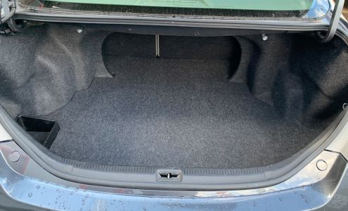 Universal Auto Sales & Repairs