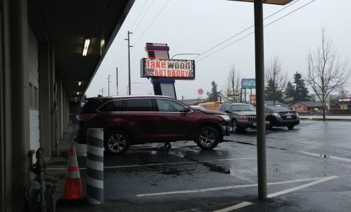 Lakewood Auto Body Inc