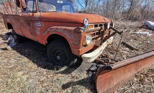 Tripp's Service Center LLC