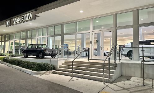 Vista BMW Pompano Beach