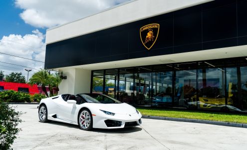 Lamborghini Palm Beach