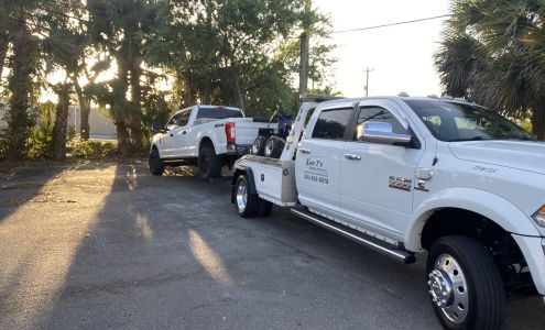 CHUCK'S by KOSTAS AUTO REPAIR