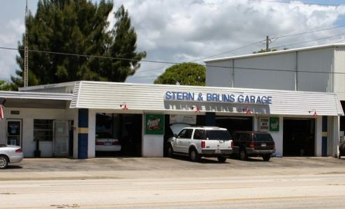 Stern & Bruns Garage