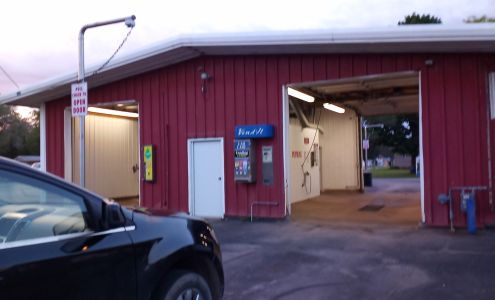 Misty Spray Car Wash