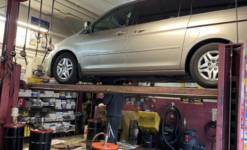 E Z Lube & Repair Inc