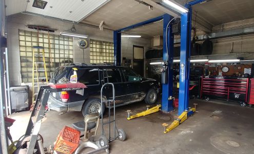 CAR SHOP Camp Douglas