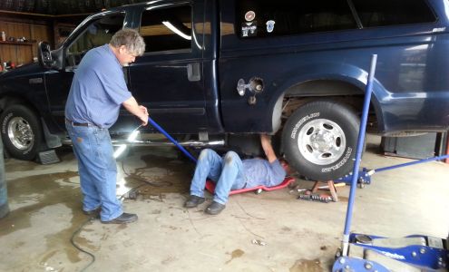 Del's Automotive Macon