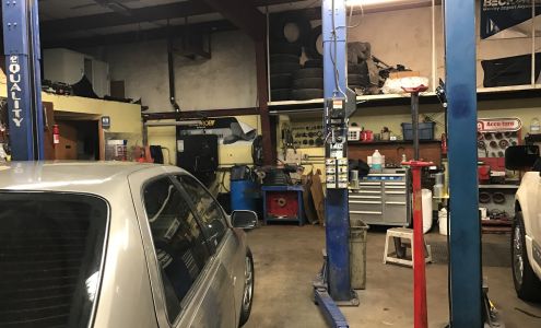Rob's Auto Repair & Collision