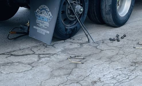 Sullivan Tire Commercial Truck Center