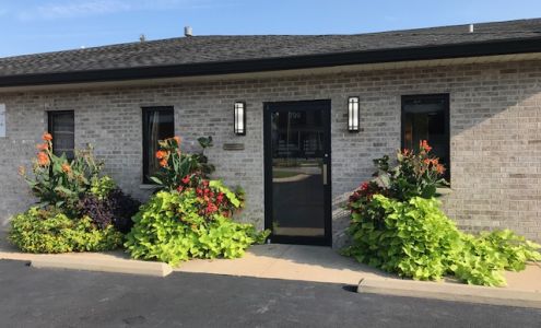 Bates Collision Center Galesburg