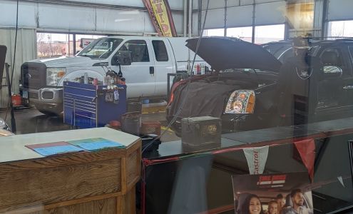 Tracy's Automotive Tire Pros