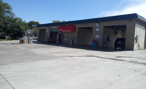 Mr G's West 6th Ave Car Wash Emporia