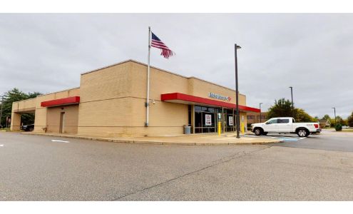 Bank of America (with Drive-thru ATM)