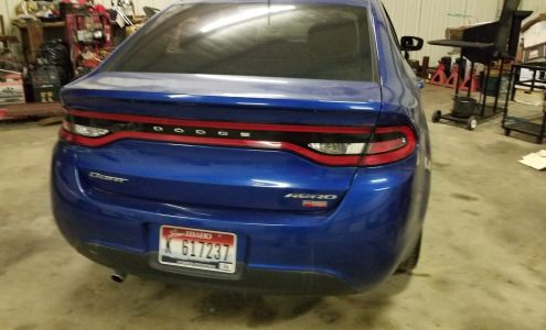 Hilton's Auto Salvage & Garage