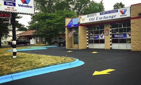 Berry's Oil Exchange - We feature Valvoline