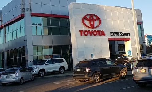 Expressway Toyota of Boston Boston