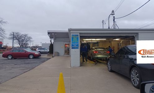 West Allis Full Service Car Wash