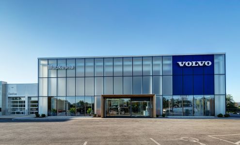 Fields Volvo Cars Waukesha Waukesha