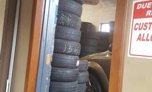 No Tire Over 25 Guys