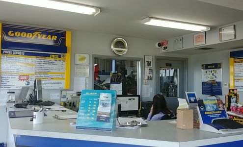 Stevensons Tire & Service Center