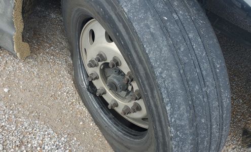 Step Down Truck Service & Tire Repair