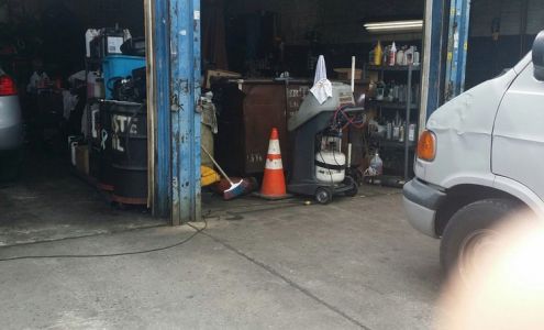 O&M Automotive Inc Flushing