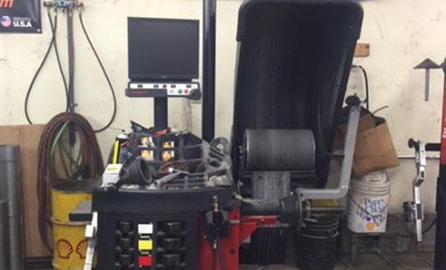 Dravis Auto & Truck Repair, Inc. Denmark