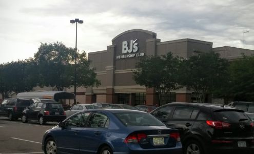 BJ's Tire Center