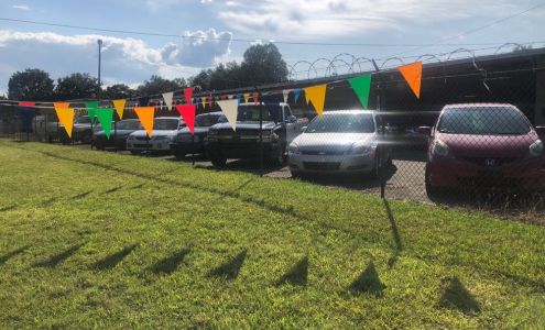 International D & S Garage