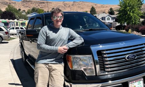 Lee Brothers Sales & Leasing