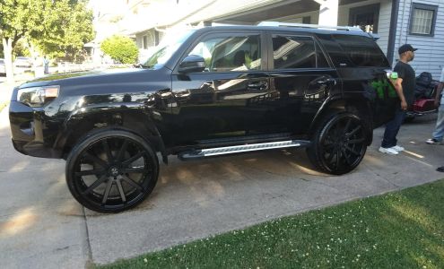 In & Out Car Wash Cleveland