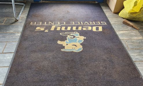 Denny's Service Center