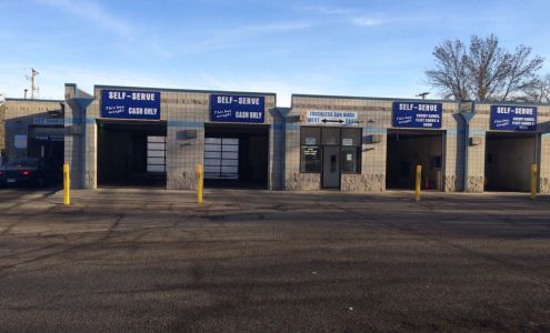 Bud's Car Wash Northfield