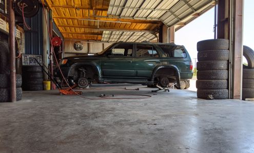 Alvarado's Tire Shop