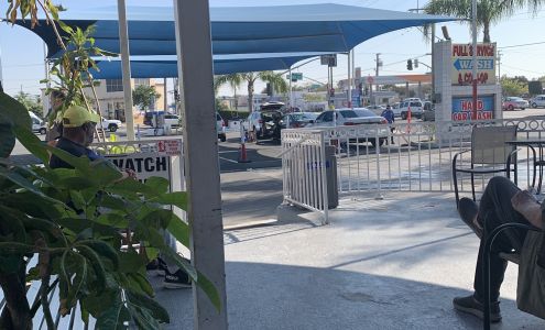 Bixby Knolls Car Wash