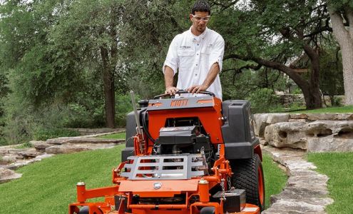 Hitchin' Post Trailer & Tractor Sales Lake George