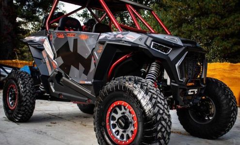 Moto Zoo - St George St. George