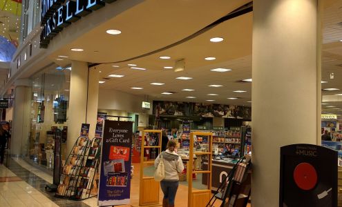 Barnes & Noble