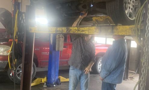 E & E Service Center