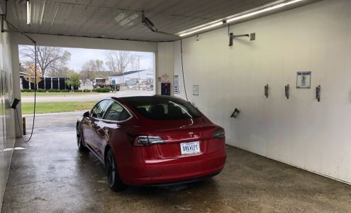 Cedar Springs CarLovers Carwash