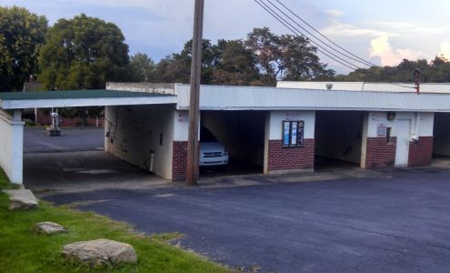 Touch-Free Automatic Car Wash