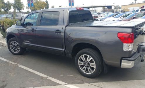 Los Amigos Tire Services