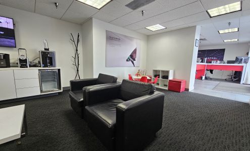 Tesla Service Center