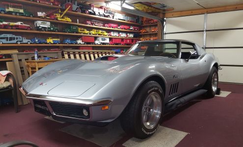 Little Joe's Street Rod Shop